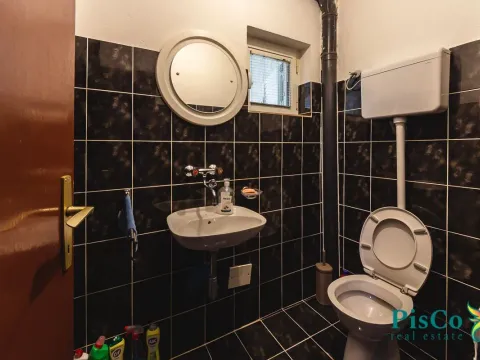 Izdavanje, kuća, 250m², Zabjelo, Podgorica - image 9