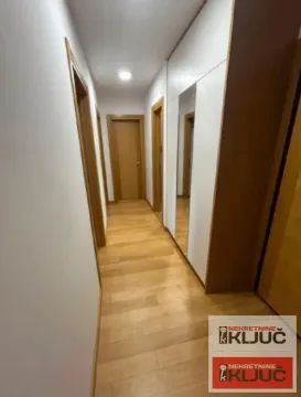 Izdavanje, dvosoban stan, 70m², Centar, Novi Sad - image 9
