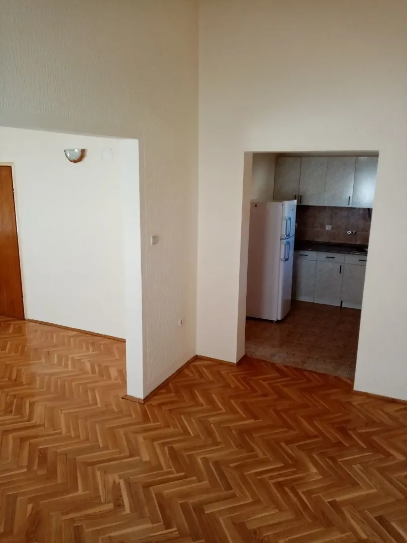 Rent, house, 160m², Zagorič, Podgorica