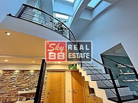 Prodaja, četvorosoban stan, 130m², Vračar Hram, Vračar Sve Podlokacije - image 1