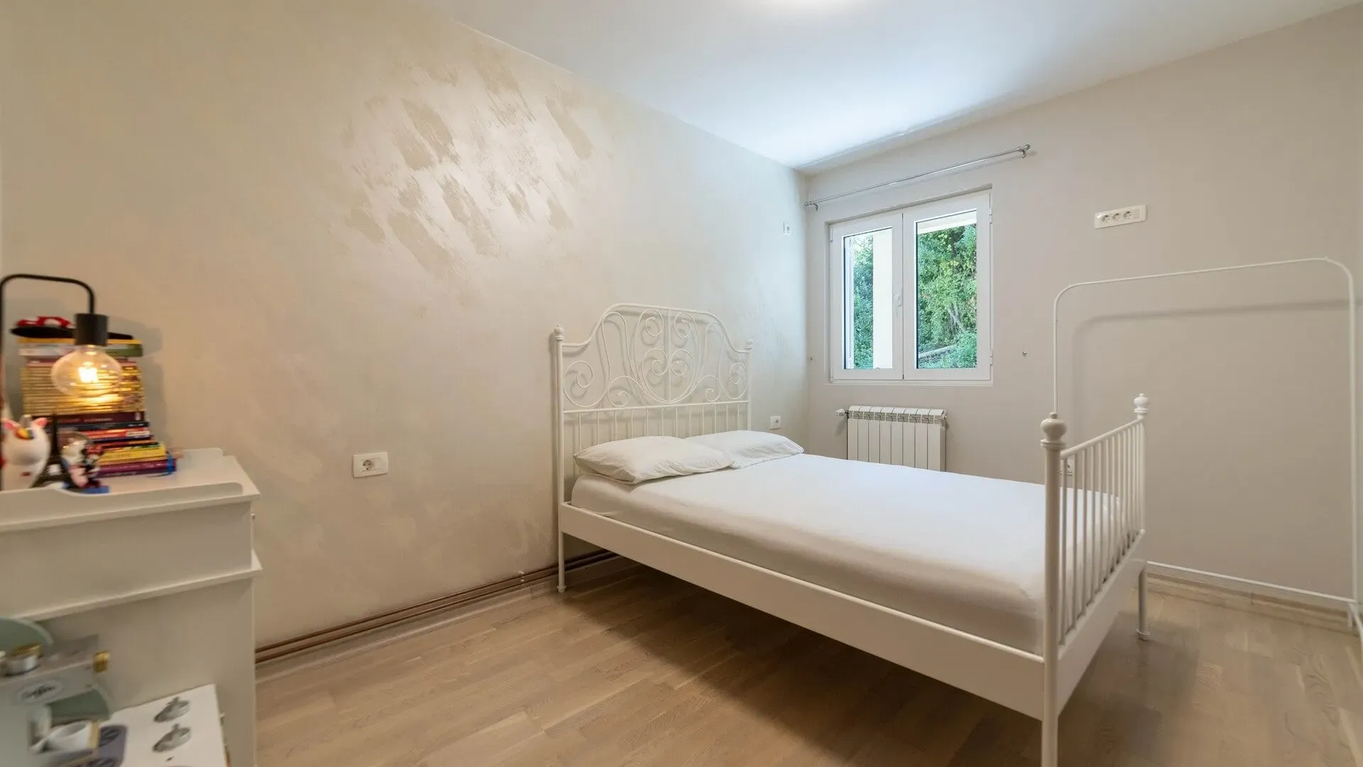 Prodaja, stan, 440m², Stoliv, Kotor