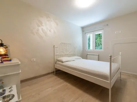 Prodaja, stan, 440m², Stoliv, Kotor - image 14