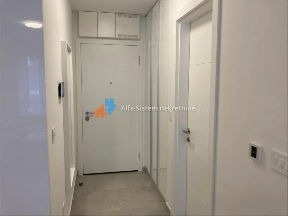 Izdavanje, dvosoban stan, 54m², Novi Beograd Blok 65, Novi Beograd Sve Podlokacije