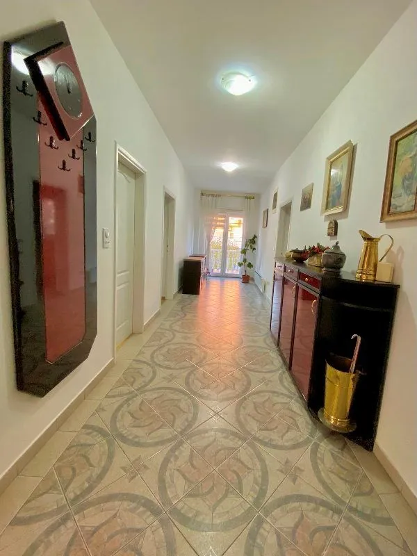 Sale, three bedroom apartment, 121m², Jajinci, Voždovac Sve Podlokacije