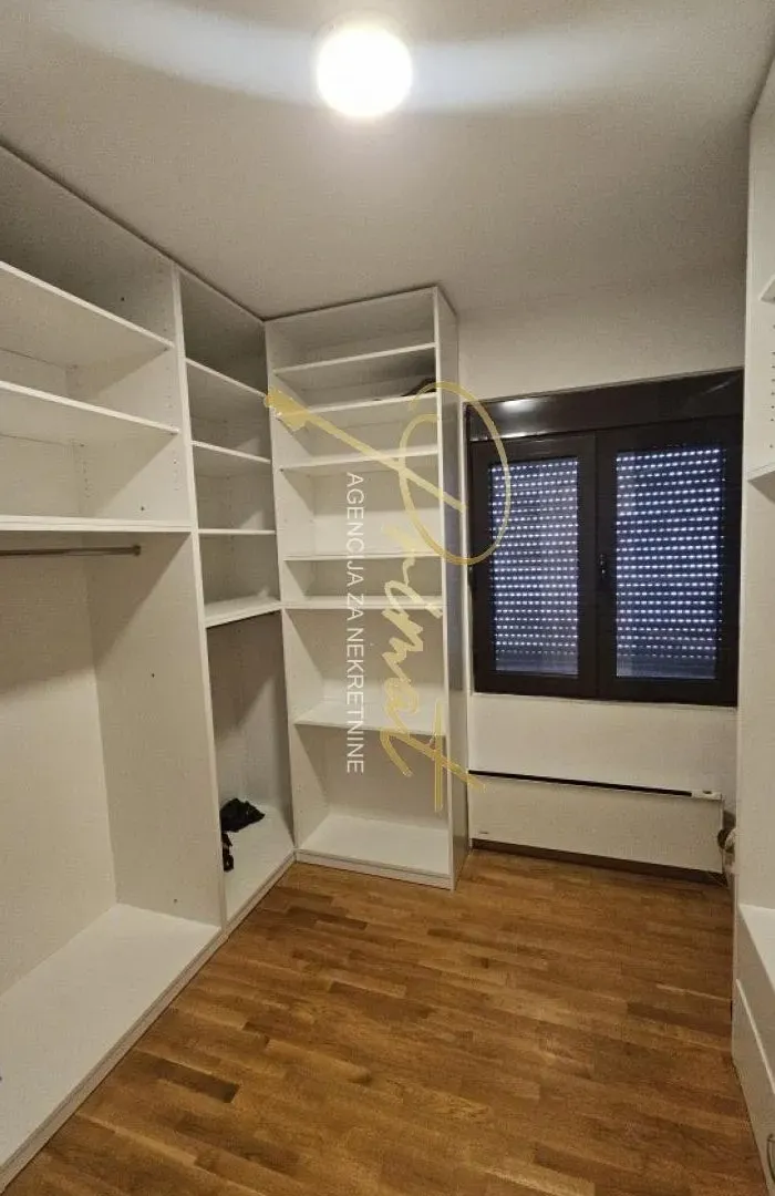 Rent, apartment, 59m², Borča 1, Borča Sve Podlokacije