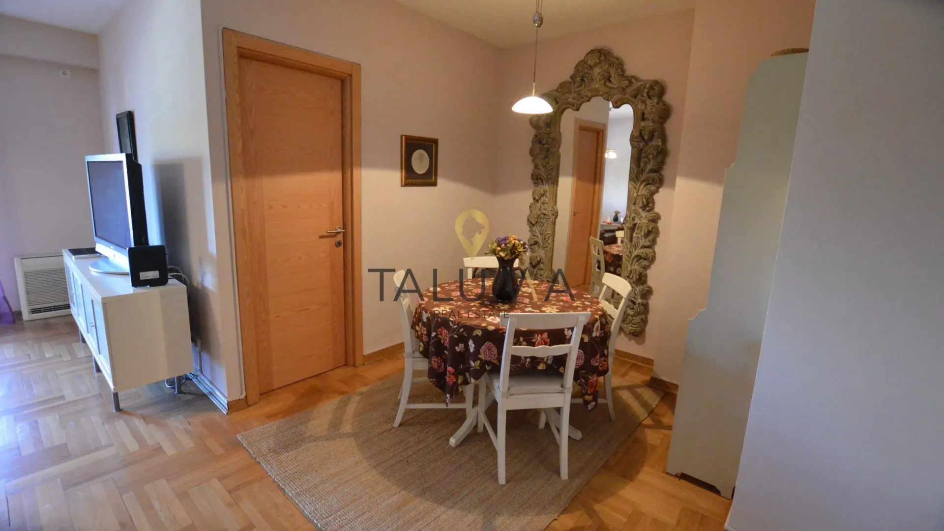 Prodaja, trosoban stan, 100m², Preko Morače, Podgorica
