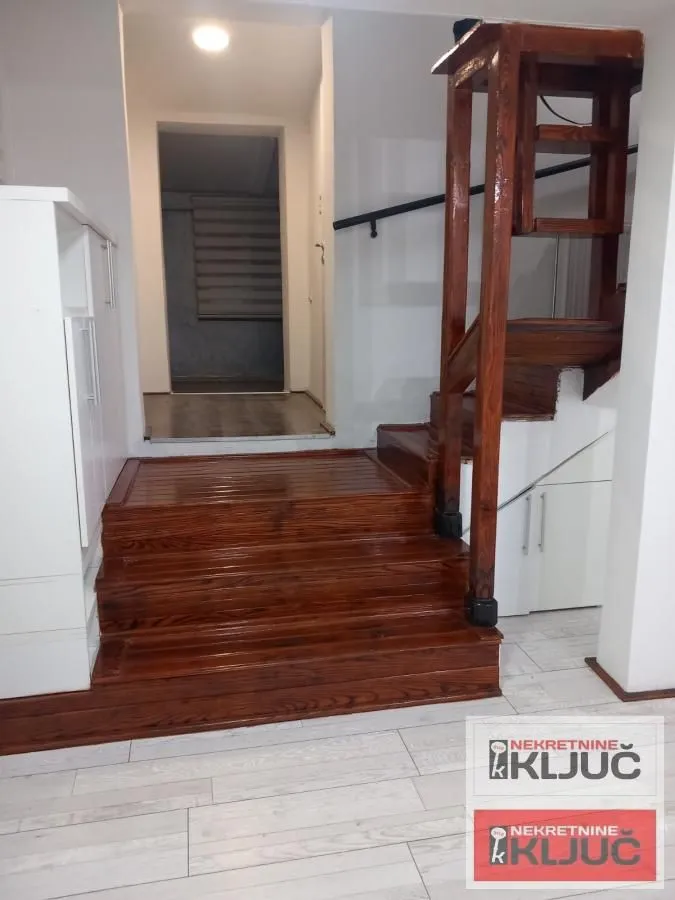 Prodaja, dvosoban stan, 50m², Petrovaradin, Novi Sad