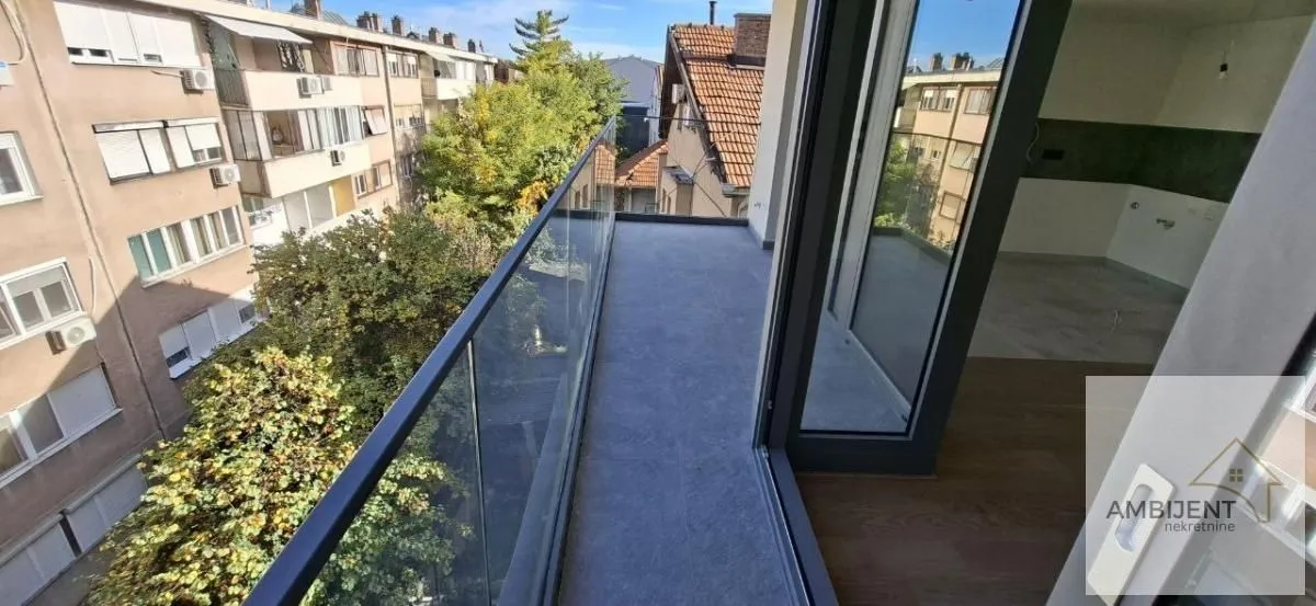 Sale, three bedroom apartment, 133m², Autokomanda, Voždovac Sve Podlokacije