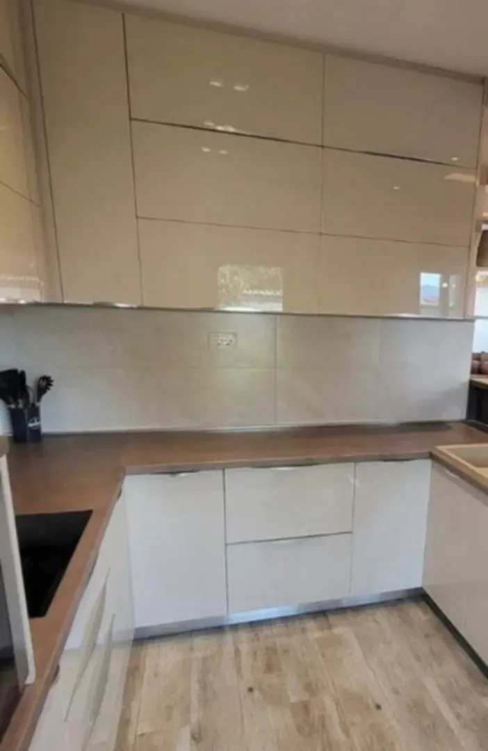 Prodaja, trosoban stan, 112m2, Blok 9, Podgorica