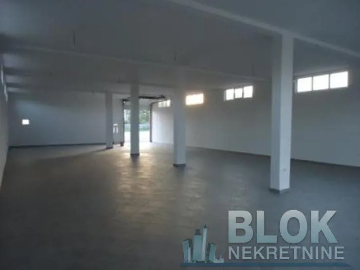 Rent, office space, 300m², Danilovgrad, Crna Gora