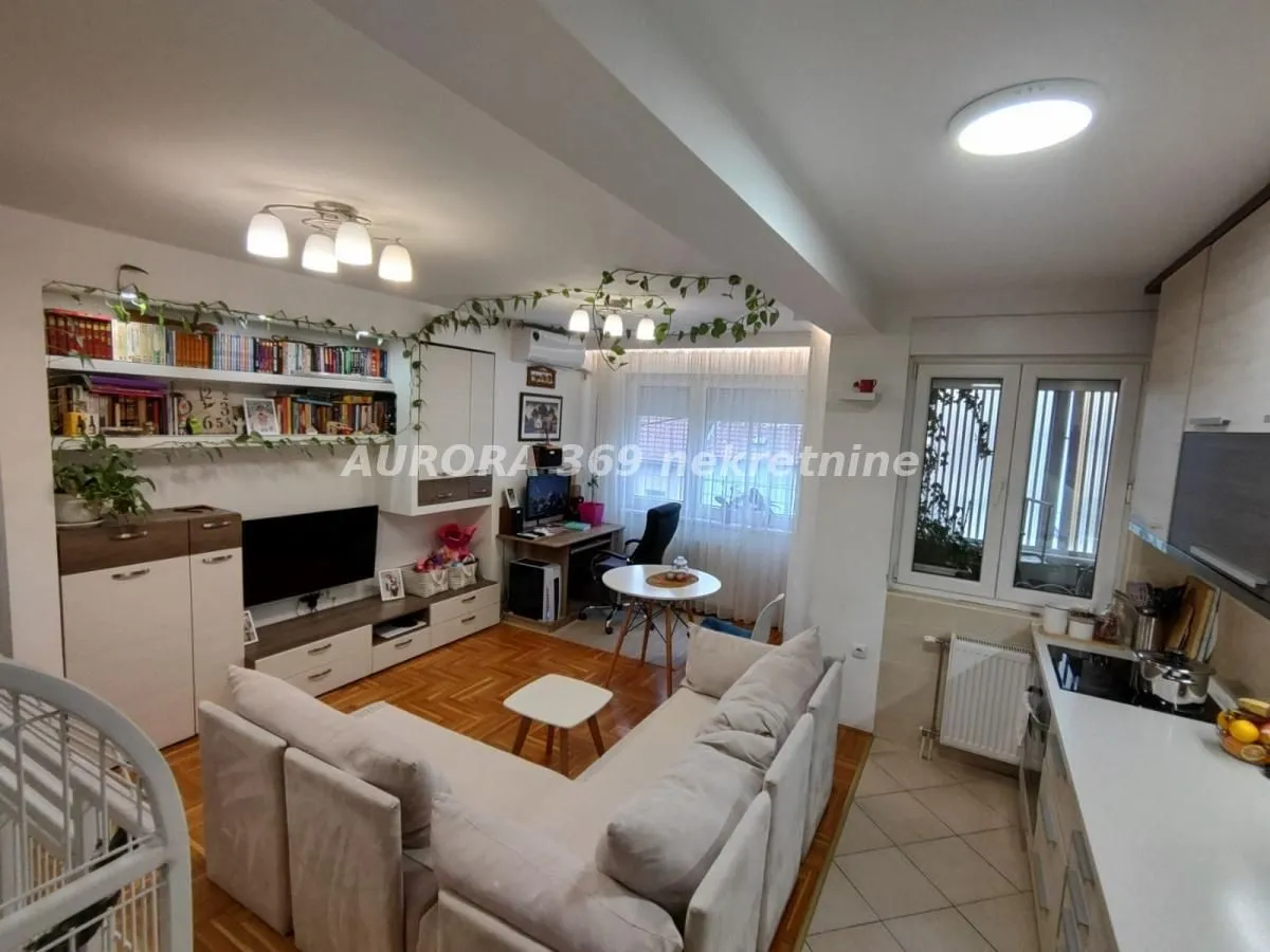 Prodaja, jednosoban stan, 42m², Grbavica, Novi Sad Sve Podlokacije