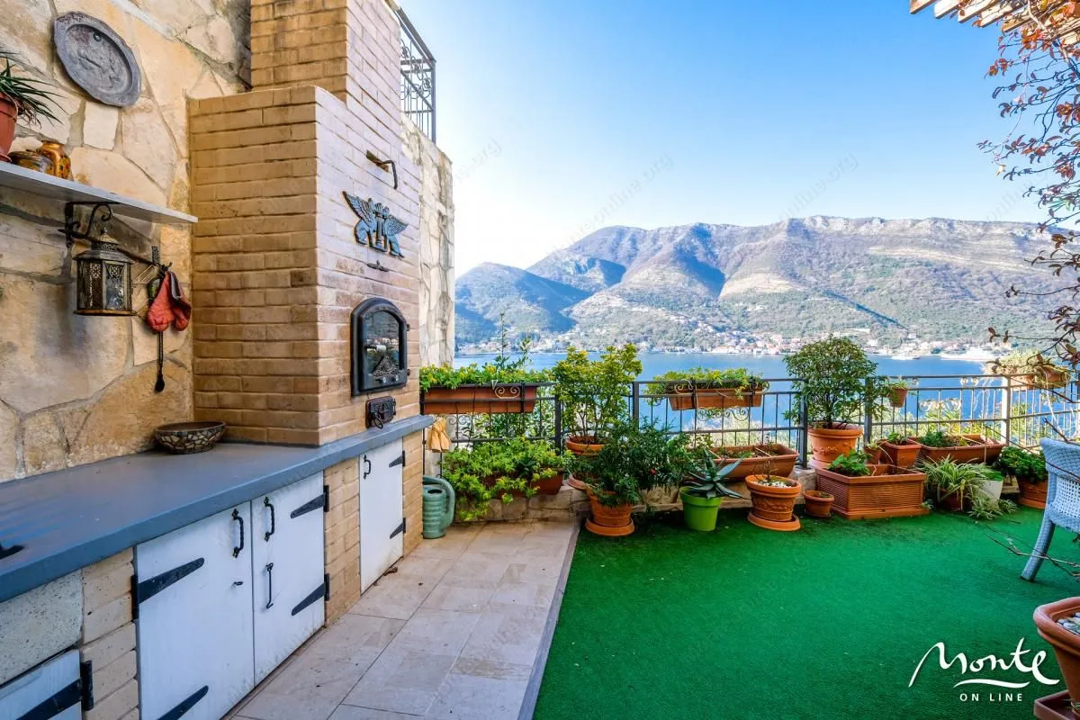 Prodaja, dvosoban stan, 174m², Lepetani, Tivat