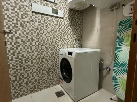 Izdavanje, jednosoban stan, 64m², City Kvart, Podgorica - image 10