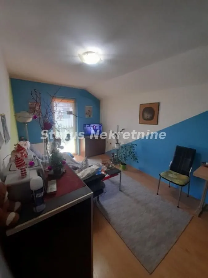 Prodaja, kuća, 166m², Futog, Novi Sad Sve Podlokacije