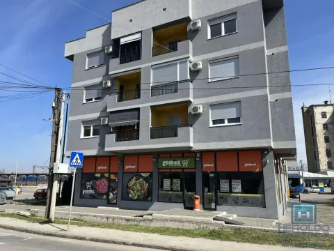 Prodaja, poslovni prostor, 283m², Centar, Jagodina