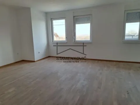 Prodaja, trosoban stan, 84m², Klisa, Novi Sad Sve Podlokacije - image 1