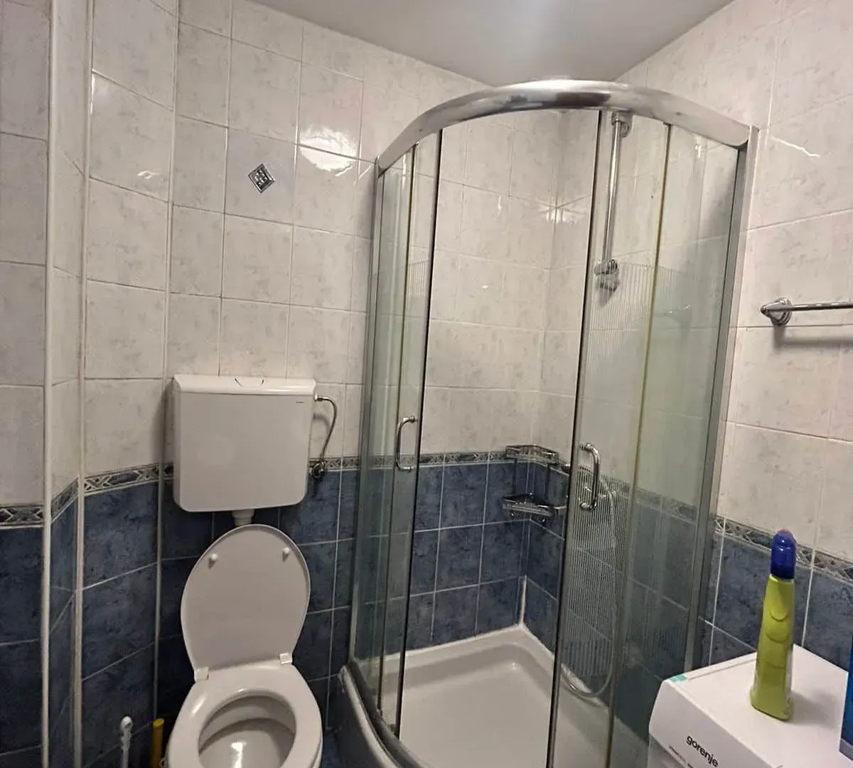 Izdavanje, trosoban stan, 120m², Ljubović, Podgorica