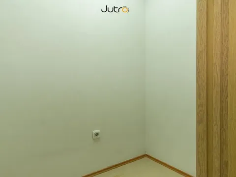 Izdavanje, poslovni prostor, 120m², Podgorica, Crna Gora - image 16