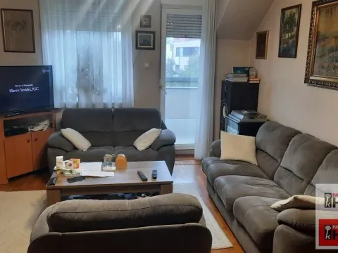 Prodaja, četvorosoban stan, 86m², Grbavica, Novi Sad Sve Podlokacije