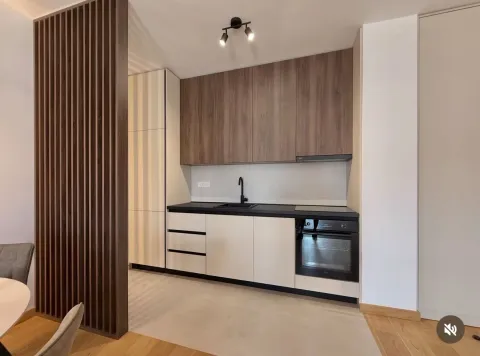 Prodaja, dvosoban stan, 80m², City Kvart, Podgorica - image 6