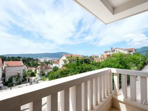 Prodaja, dvosoban stan, 76m2, Centar, Tivat Prodaja, dvosoban stan, 76m2, Centar, Tivat