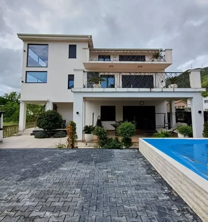 Prodaja, kuća, 296m², Budva, Crna Gora