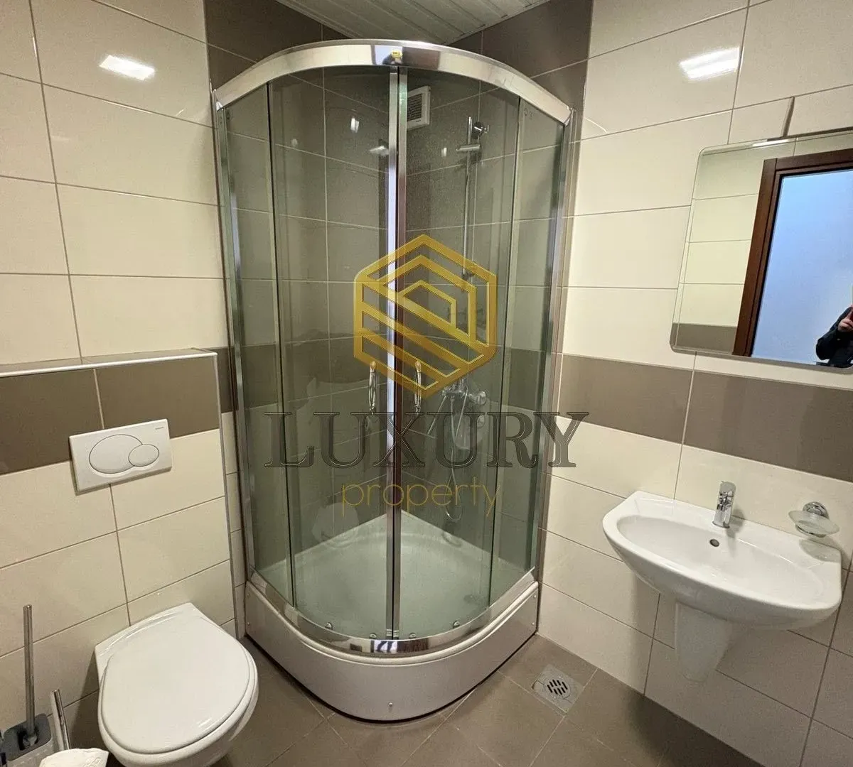 Rent, three bedroom apartment, 110m², City Kvart, Podgorica