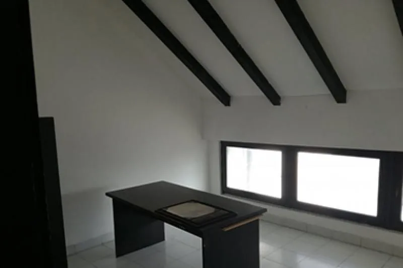 Rent, office space, 195m², Surčin, Beograd
