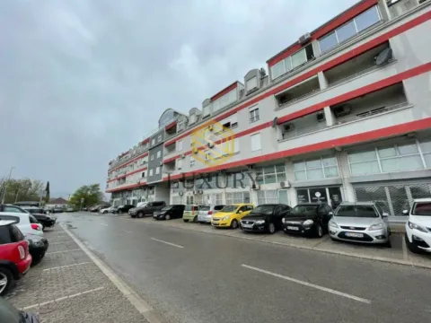 Izdavanje, jednosoban stan, 56m², City Kvart, Podgorica