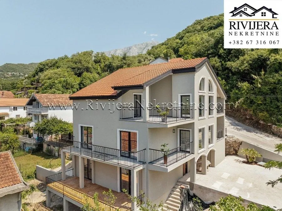Prodaja, dvosoban stan, 103m², Herceg Novi, Crna Gora
