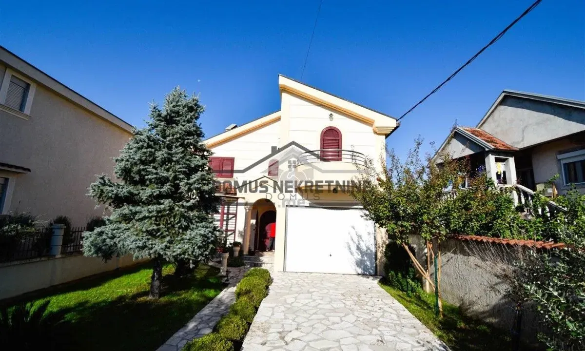 Rent, house, 200m², Donja Gorica, Podgorica
