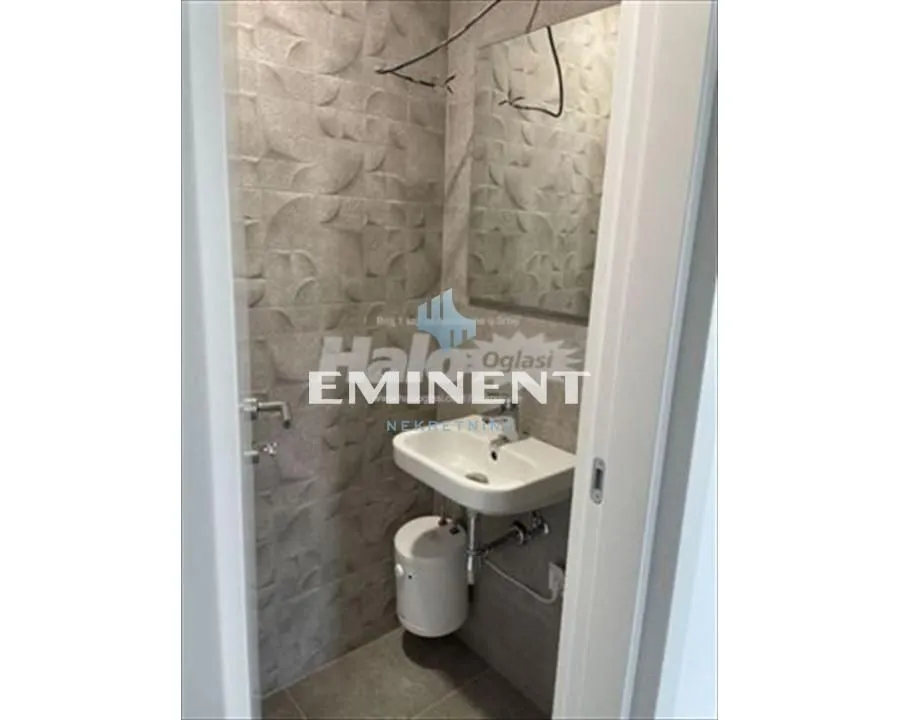 Izdavanje, četvorosoban stan, 98m², Južni Bulevar, Vračar Sve Podlokacije