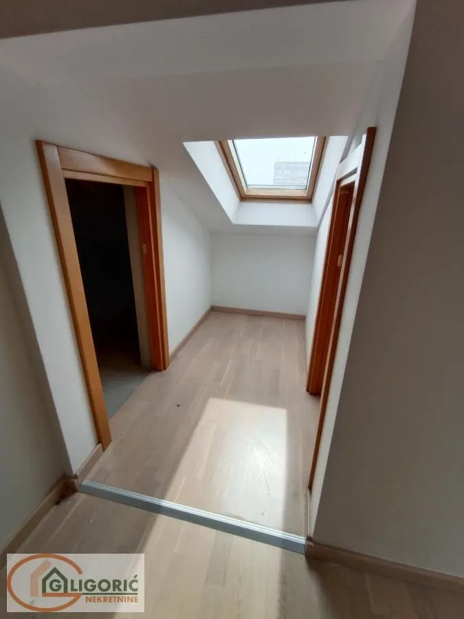 Prodaja, stan, 145m², Centar, Pančevo