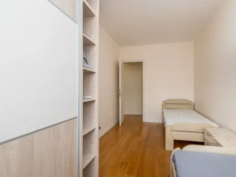 Rent, two bedroom apartment, 69m², Central Point, Podgorica - image 7