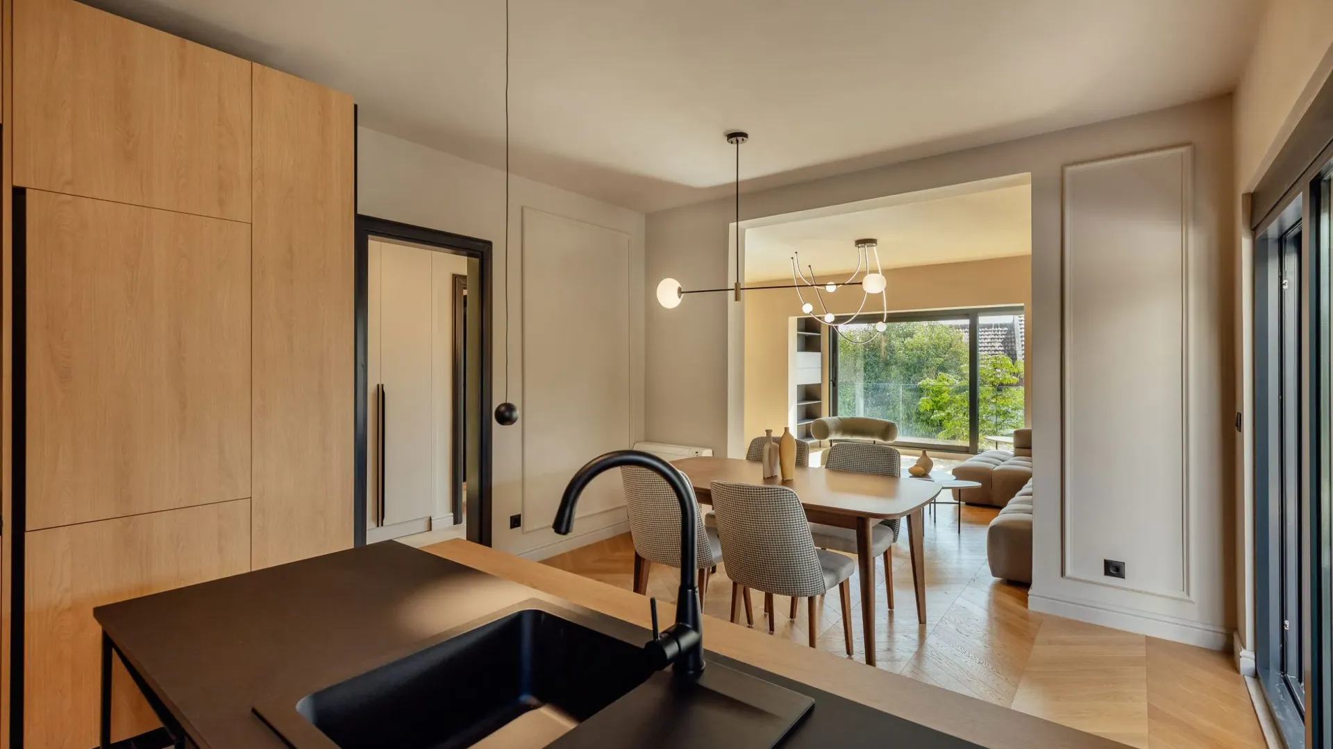 Prodaja, dvosoban stan, 180m², Savina, Herceg Novi