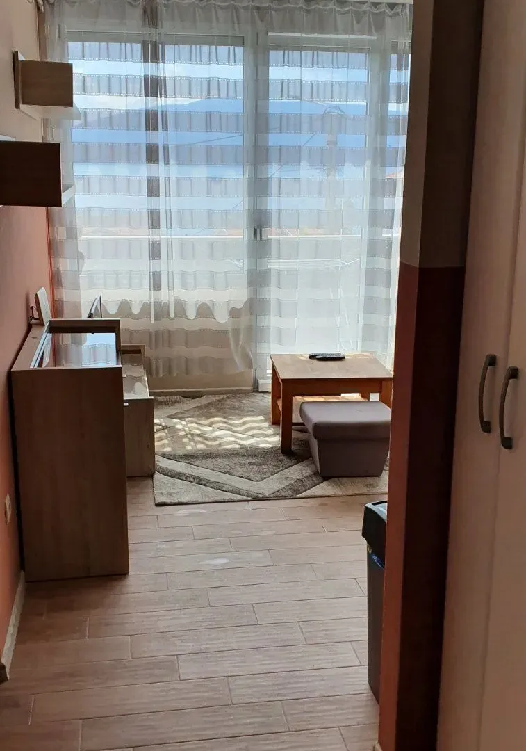 Izdavanje, jednosoban stan, 50m², Kumbor, Herceg Novi