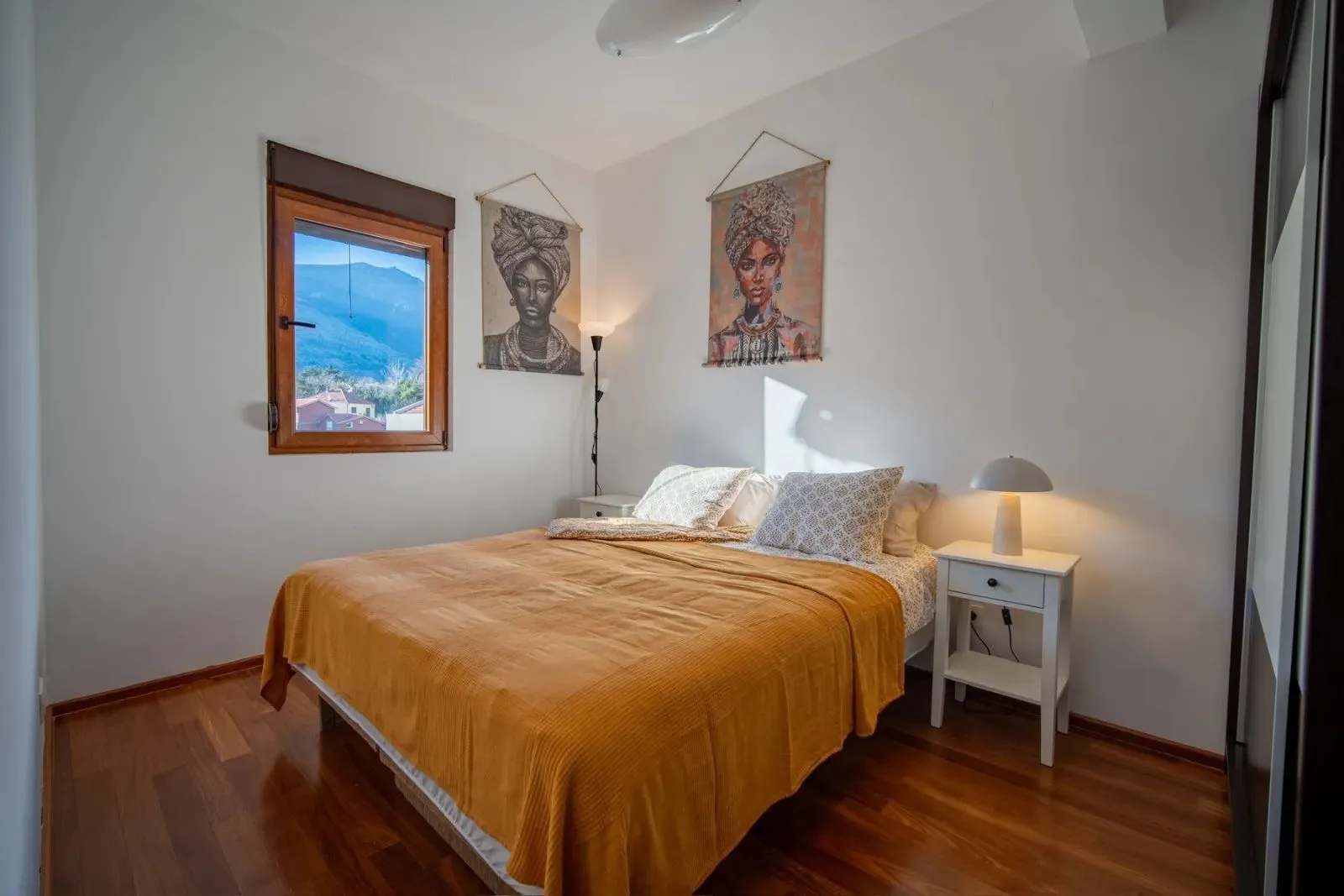 Rent, one bedroom apartment, 40m², Dobrota, Kotor