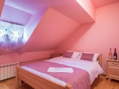 Sale, house, 300m², Motički gaj, Žabljak - image 17