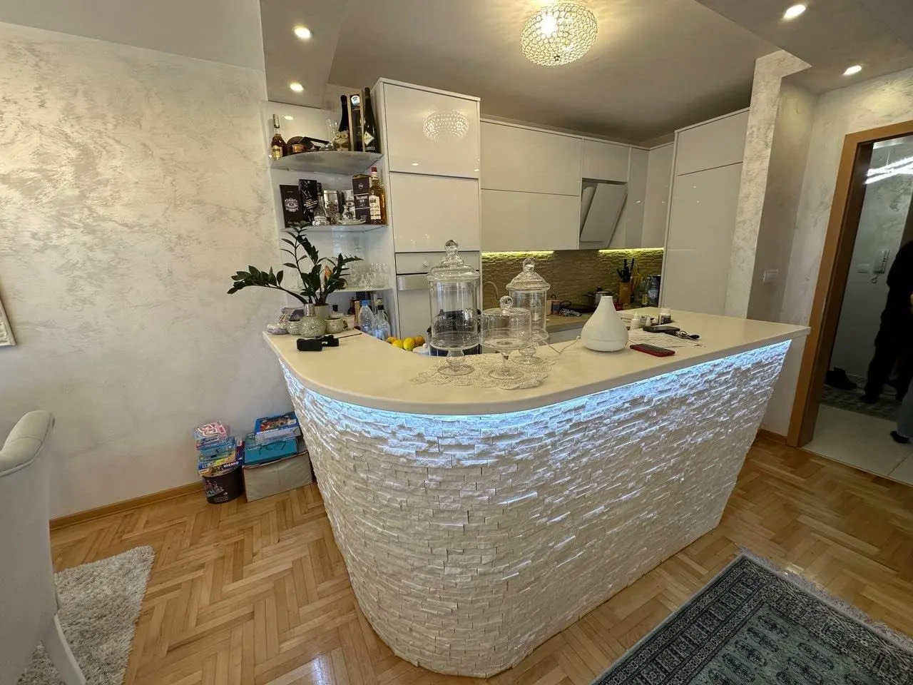 Prodaja, stan, 90m², Budva, Crna Gora