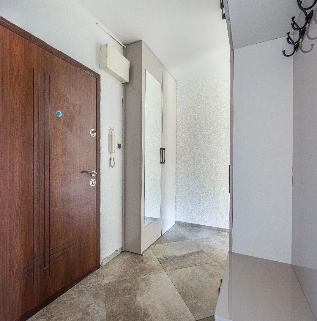 Prodaja, dvosoban stan, 52m², Centar, Tivat