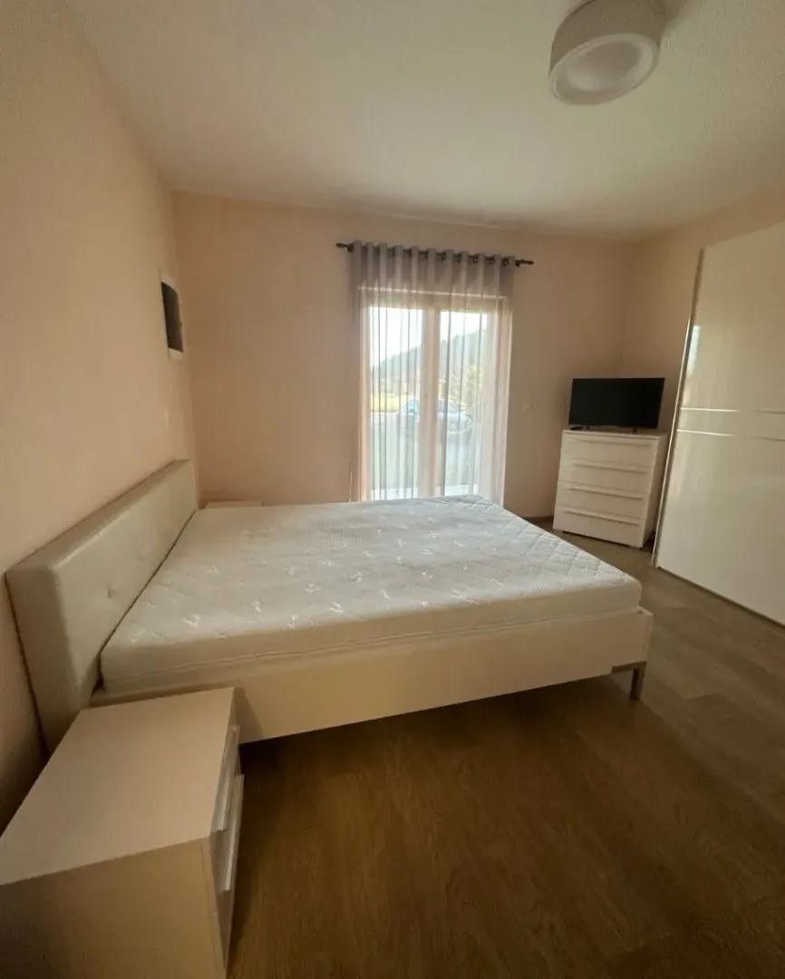 Sale, house, 200m², Rogami, Podgorica