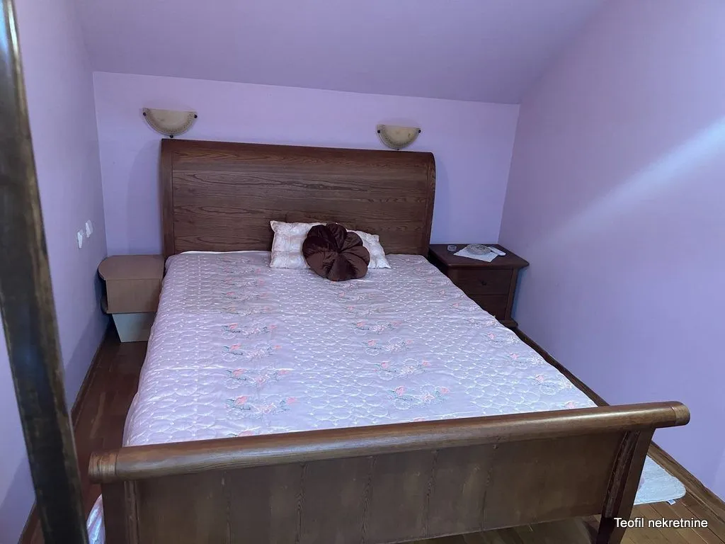 Izdavanje, trosoban stan, 81m², Surčin, Beograd