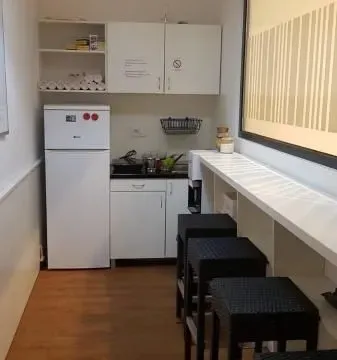 Izdavanje, poslovni prostor, 120m², Zemun Centar, Zemun Sve Podlokacije - image 9