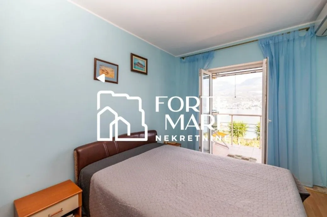 Prodaja, stan, 78m², Njivice, Herceg Novi