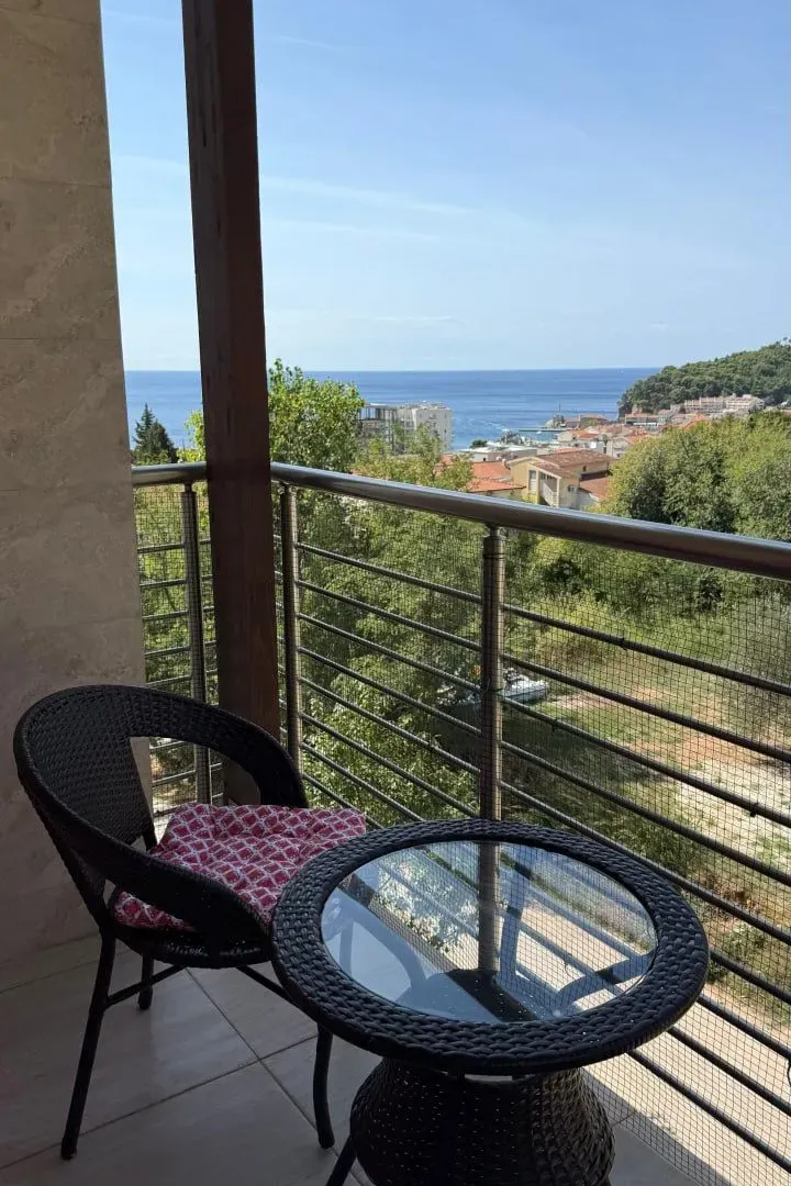 Prodaja, dvosoban stan, 61m², Petrovac, Budva