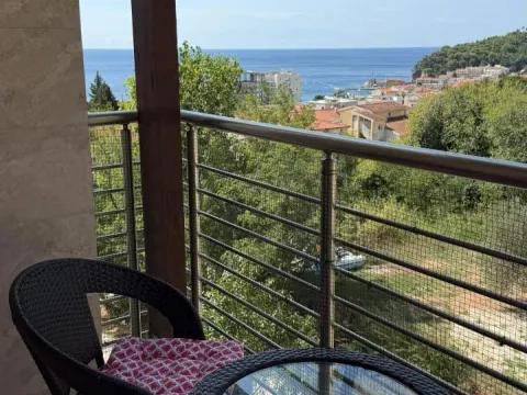 Prodaja, dvosoban stan, 61m², Petrovac, Budva - image 1