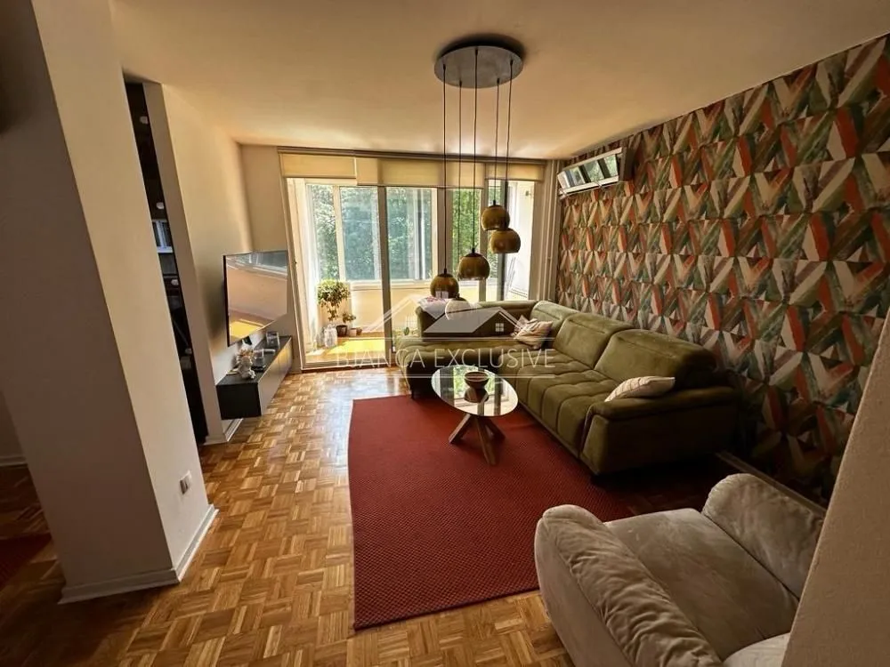 Prodaja, četvorosoban stan, 90m², Novi Beograd Sve Podlokacije, Beograd