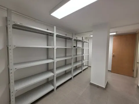 Rent, office space, 200m², Podgorica, Crna Gora - image 10