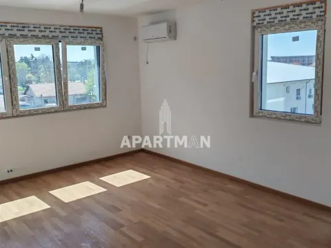 Prodaja, trosoban stan, 60m², Ledine, Beograd - image 2