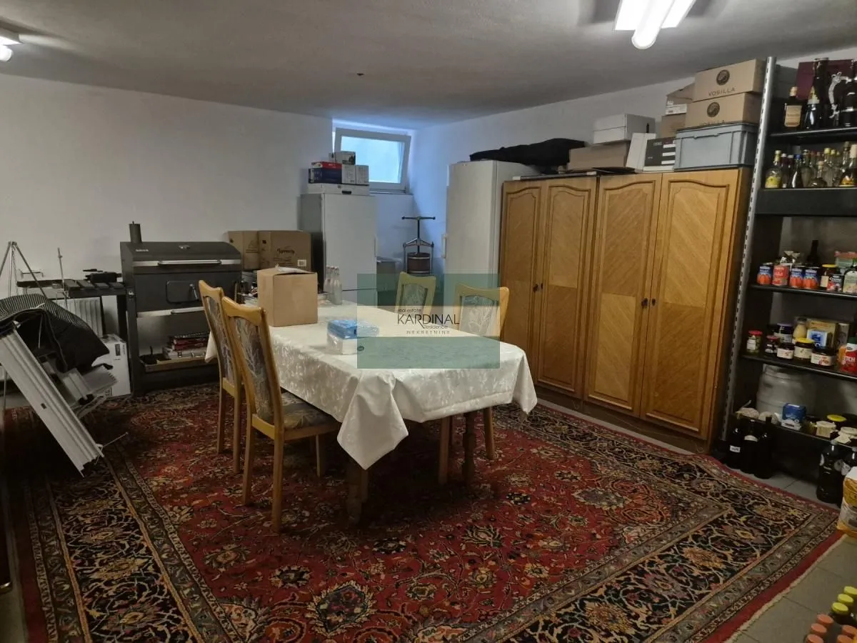 Prodaja, kuća, 528m², Budžino brdo, Jagodina